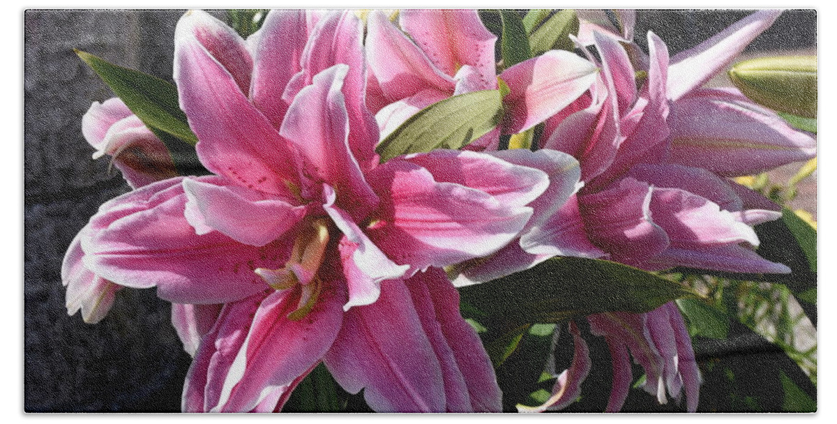 Oriental Lily Bath Towel featuring the photograph Flowers 792 by Joyce StJames