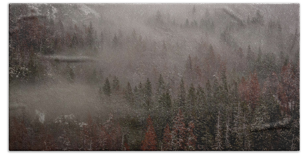 Yosemite Valley Bath Towel featuring the photograph Foggy Valley by David Barile
