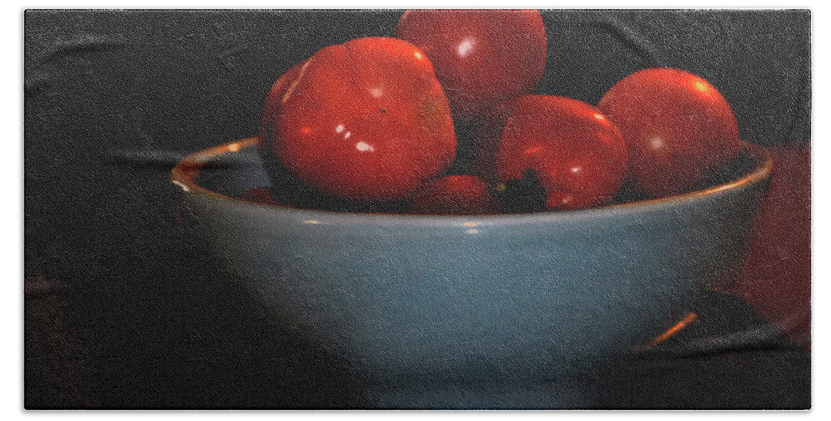 Tomatoes Bath Towel featuring the photograph Food Tasty Tomatoes by Lesa Fine