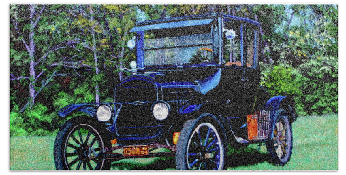 Ford Hand Towel featuring the painting Ford Model T by Stan Hamilton