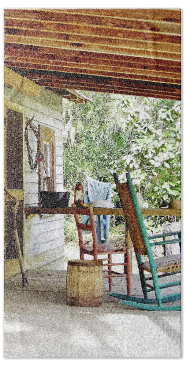 Porch Bath Towel featuring the photograph Front Porch by D Hackett