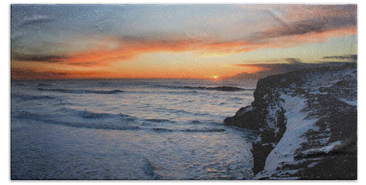 Sunrise Hand Towel featuring the photograph Frozen Iceland by Robert Grac