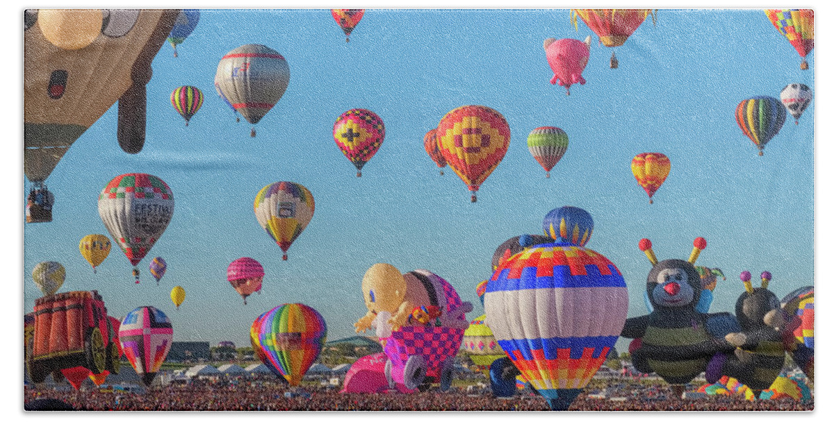 Albuquerque New Mexico Bath Towel featuring the photograph Funky Balloons by Tom Singleton