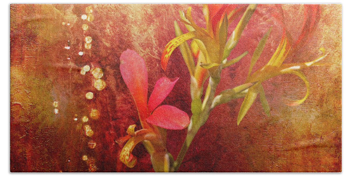 Flower Bath Towel featuring the photograph Gilded Scarlet by Linda Lees