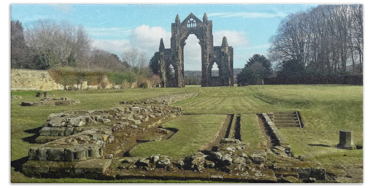 Gisborough Priory Hand Towel featuring the photograph Gisborough Priory Ruins by Jeff Townsend