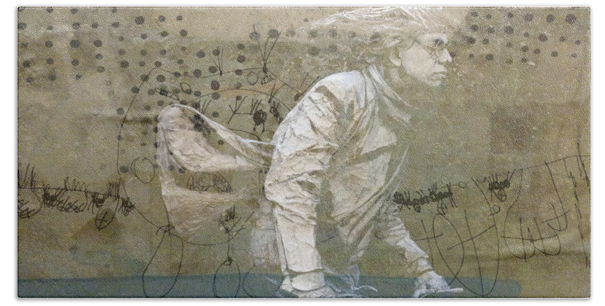 Bicycle Hand Towel featuring the photograph Going For Gold by Paul Lovering