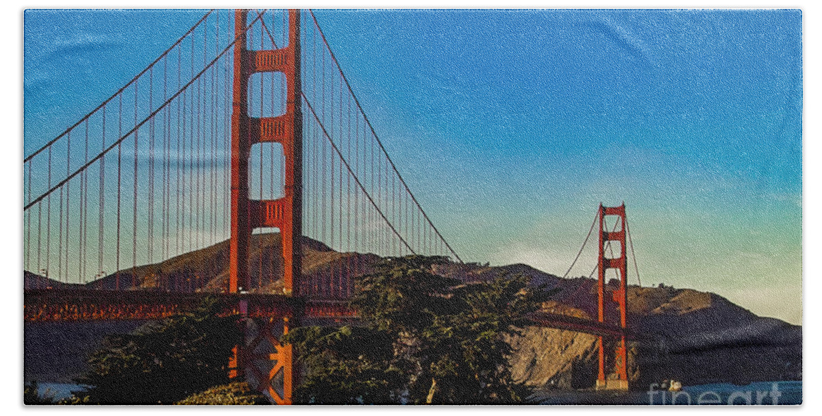 Golden Gate Bridge Bath Towel featuring the photograph Golden Gate Bridge San Francisco California by Kimberly Blom-Roemer