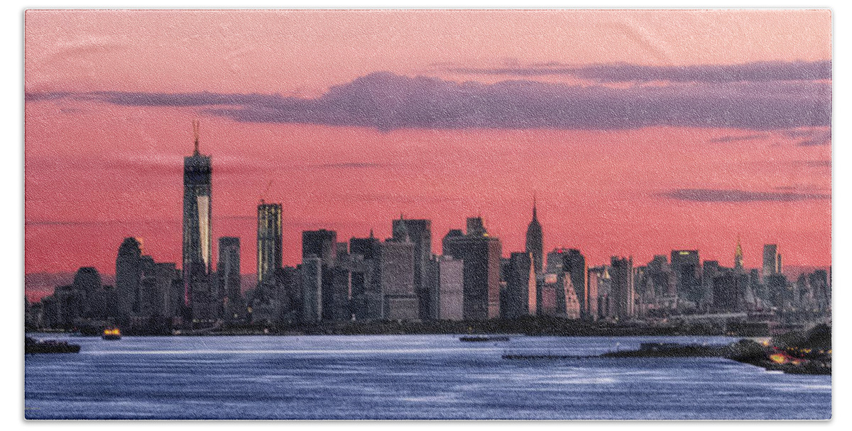 Sunrise Hand Towel featuring the photograph Good Morning New York by Evelina Kremsdorf
