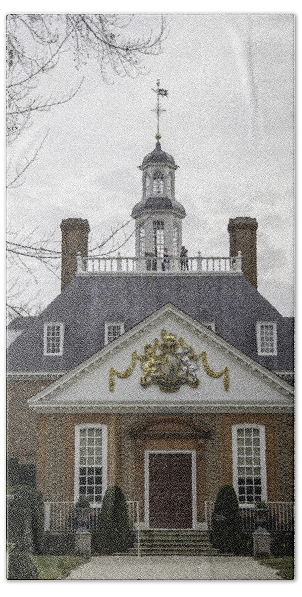 Colonial Williamsburg Hand Towel featuring the photograph Governors Palace Back Door 01 by Teresa Mucha