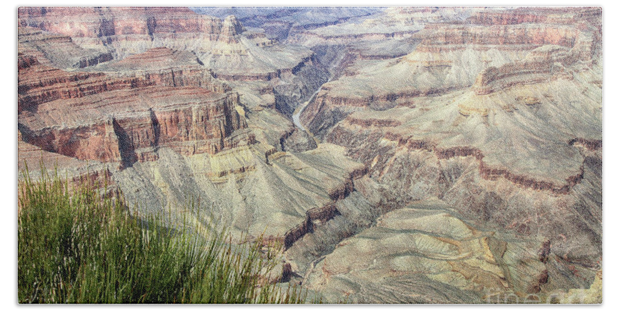 Grand Canyon Bath Towel featuring the photograph Grand Canyon 9 by Teresa Zieba