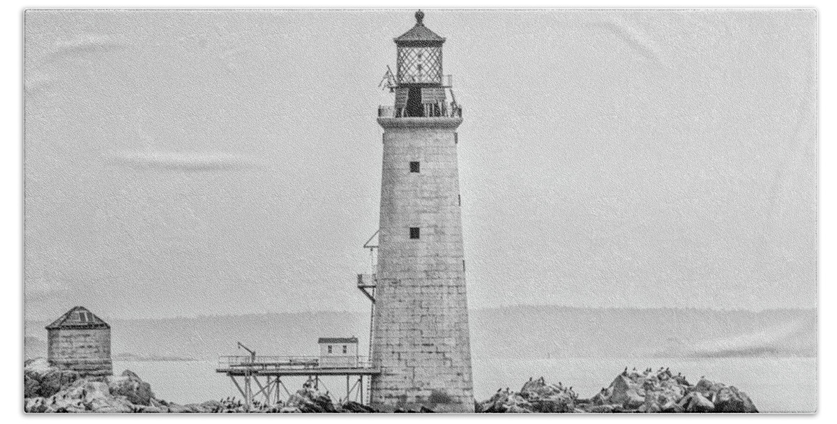 Black And White Bath Towel featuring the photograph Graves Lighthouse- Boston, MA - Black and White by Peter Ciro