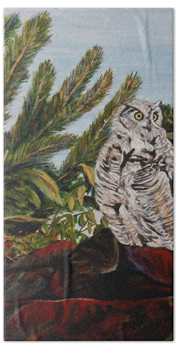 Great Horned Owl Bath Towel featuring the painting Great Horned Owl - Owl on the rocks by Marilyn McNish