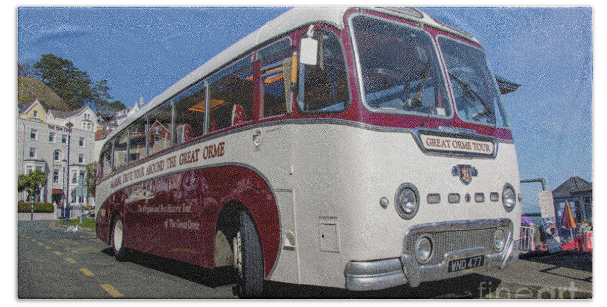 Orme Bath Towel featuring the photograph Great Orme bus by Steev Stamford