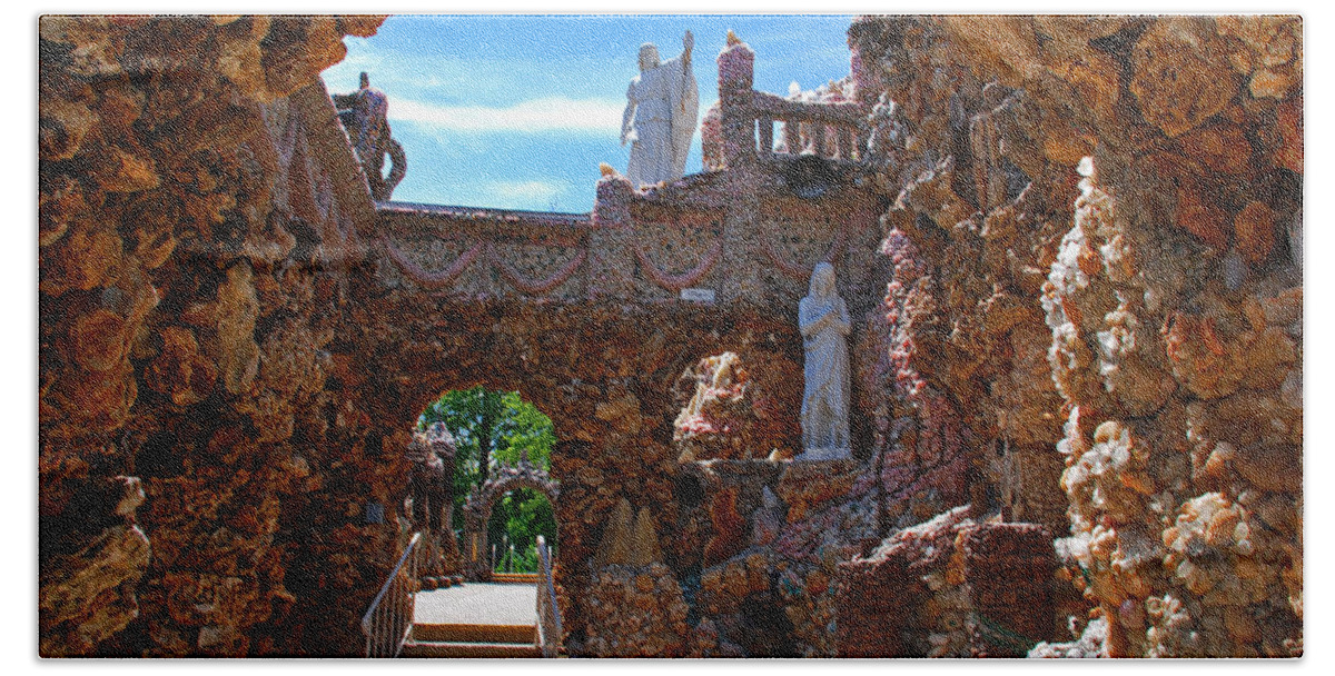 Photography Bath Towel featuring the photograph Grotto of Redemption in Iowa by Susanne Van Hulst