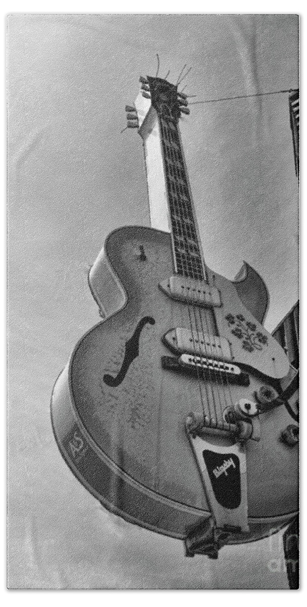 Elvis Bath Towel featuring the photograph Guitar Outside Sun Studio Memphis Tennessee, by Chuck Kuhn