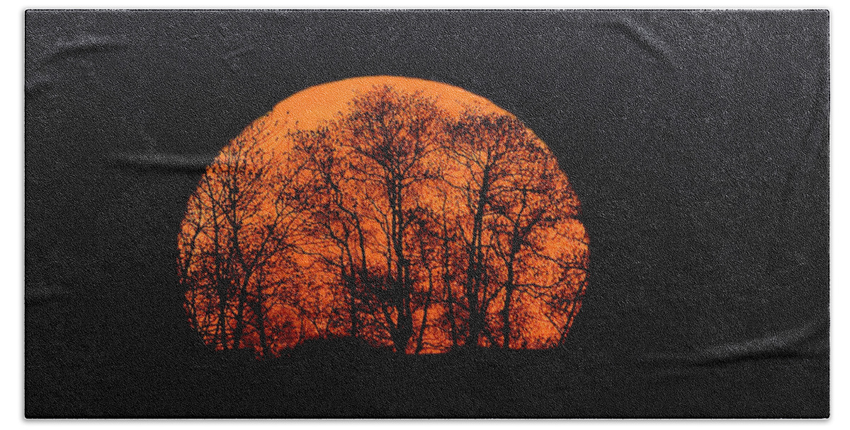 Moon Hand Towel featuring the photograph Harvest Moon Rising by William Jobes