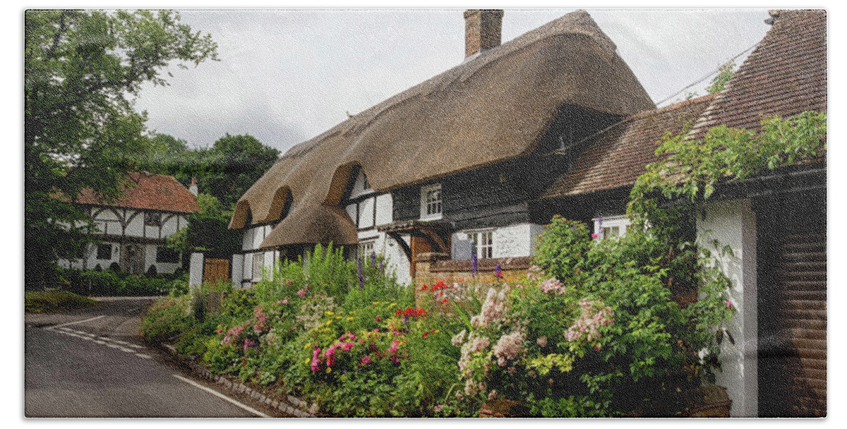 England Bath Towel featuring the photograph Heather cottage by Shirley Mitchell