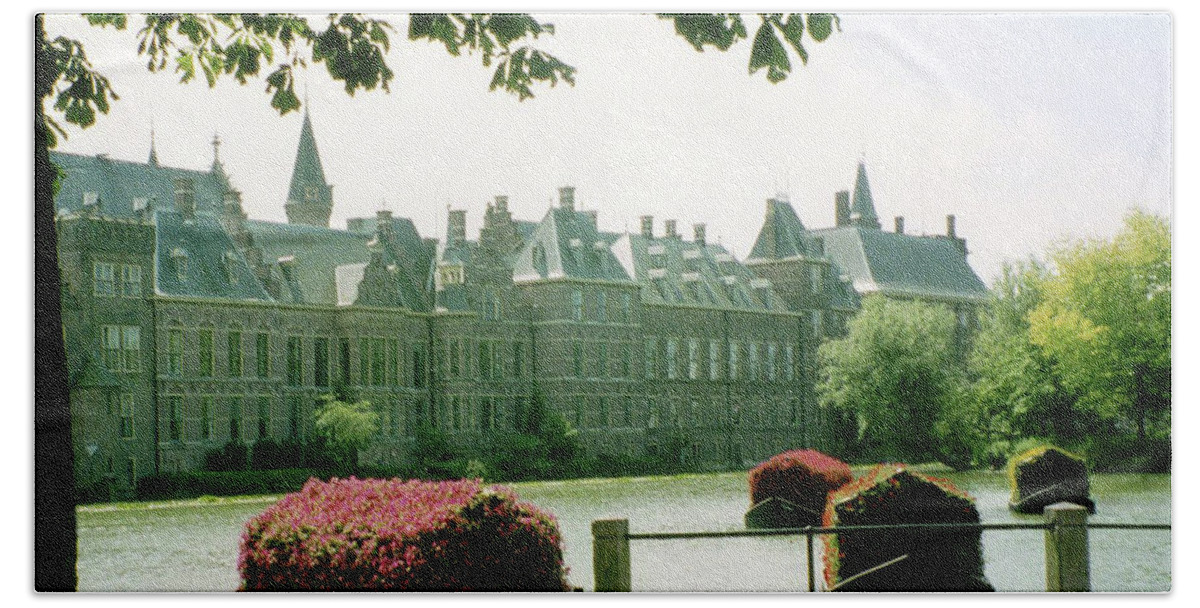 Den Haag Bath Towel featuring the photograph Her Majesty's Garden by Cindy Schneider