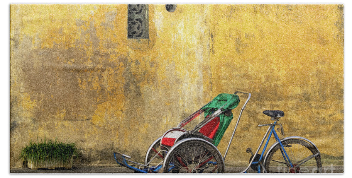 Vietnam Hand Towel featuring the photograph Hoi An Tan Ky Wall Cyclo 05 by Rick Piper Photography