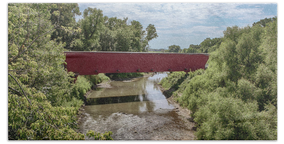 Holliwell Covered Bridge Bath Towel featuring the photograph Holliwell Covered Bridge 3 by Susan Rissi Tregoning