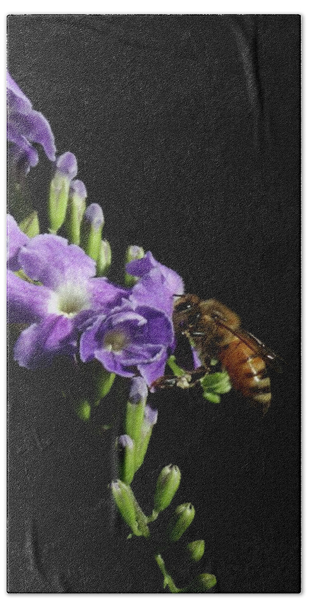 Bees Hand Towel featuring the photograph Honeybee on Golden Dewdrop by Richard Rizzo