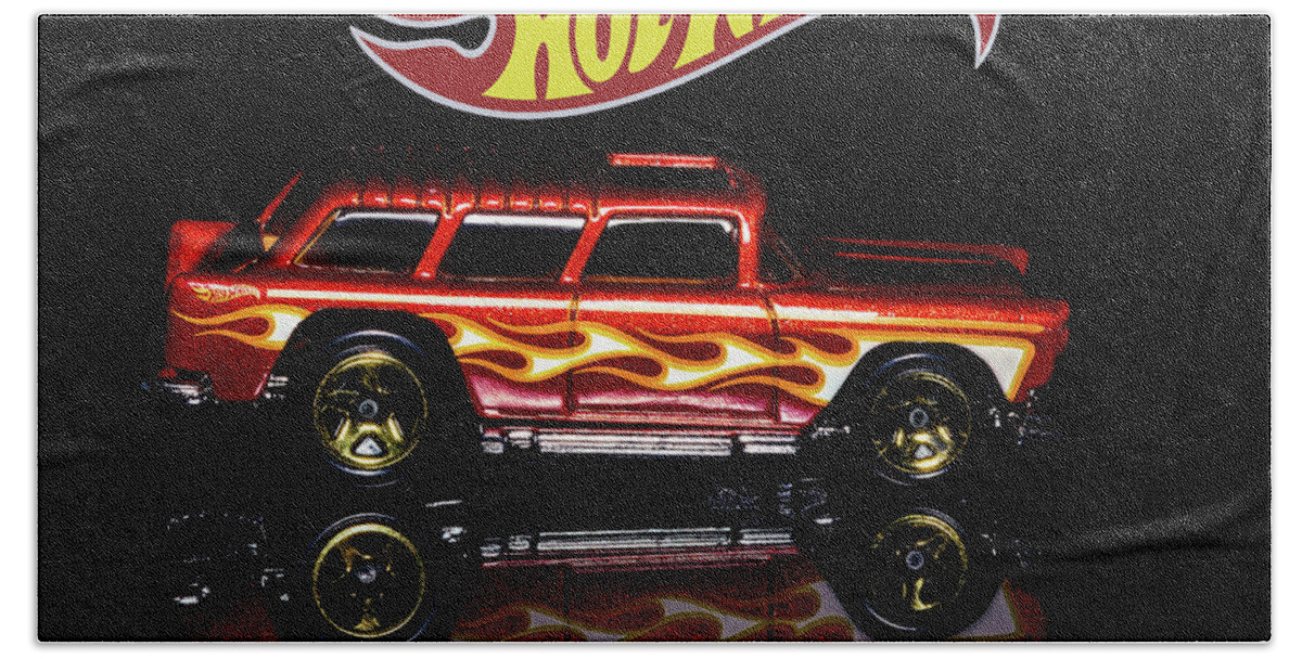 55 Chevy Nomad Bath Towel featuring the photograph Hot Wheels '55 Chevy Nomad by James Sage
