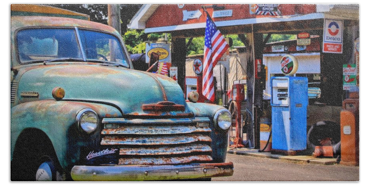 Truck Bath Towel featuring the photograph In Rust We Trust by DJ Florek