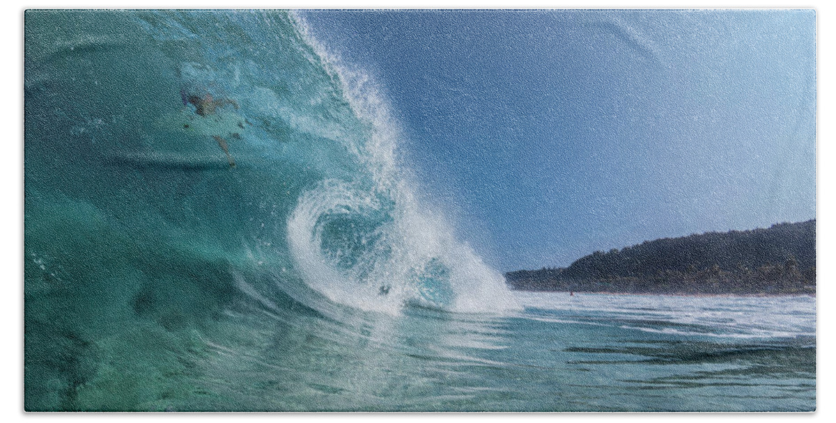 Surf Bath Towel featuring the photograph In The Curl by Sean Davey