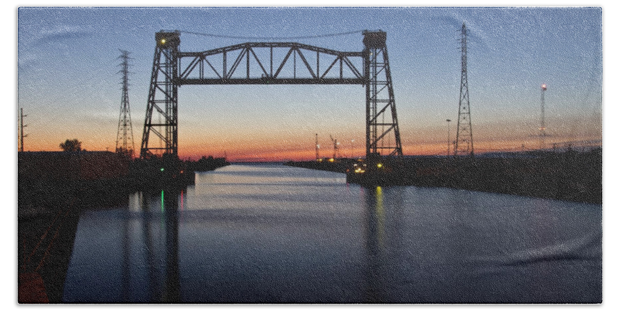Chicago Bath Towel featuring the photograph Industrial River Scene At Dawn by Sven Brogren