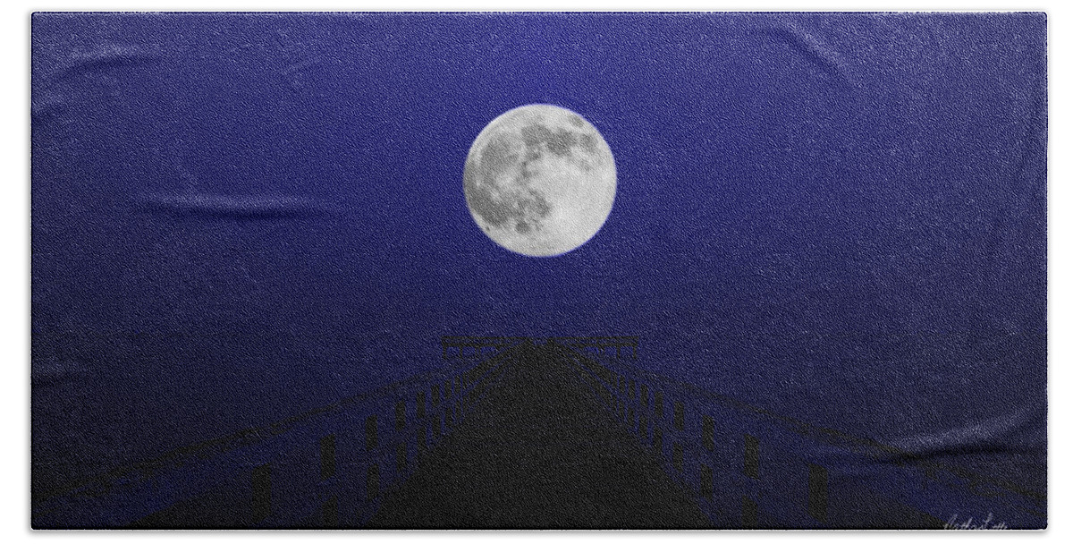 Moon Bath Towel featuring the photograph Into the Blue by Nathan Little