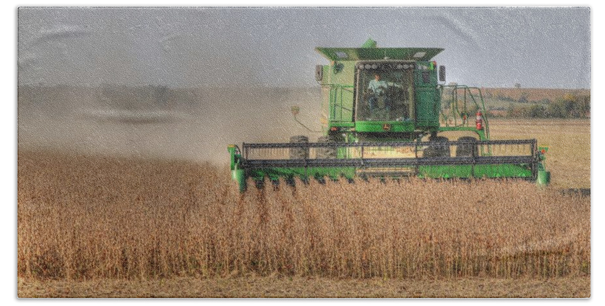 John Deere Bath Towel featuring the photograph Iowa Soybean Harvest by J Laughlin