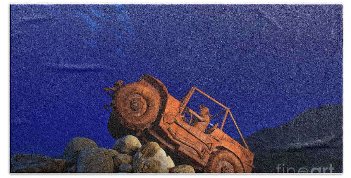 Galleta Meadows Bath Towel featuring the photograph Jeep Adventures under the Night Sky in Borrego Springs by Sam Antonio