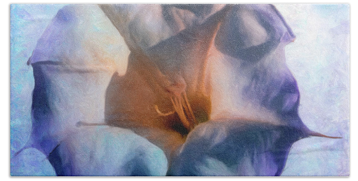 Jimsonweed Bloom Hand Towel featuring the painting Jimsonweed Bloom by Sandra Selle Rodriguez