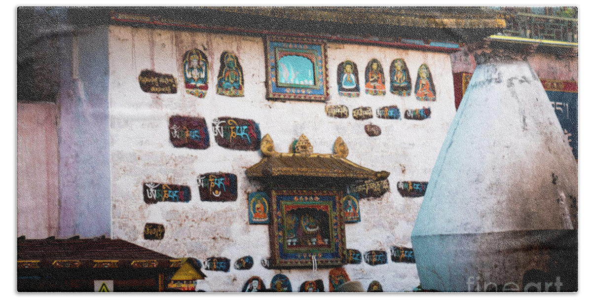 Tibet Bath Towel featuring the photograph Jokhang Temple Wall Lhasa Tibet Artmif.lv by Raimond Klavins