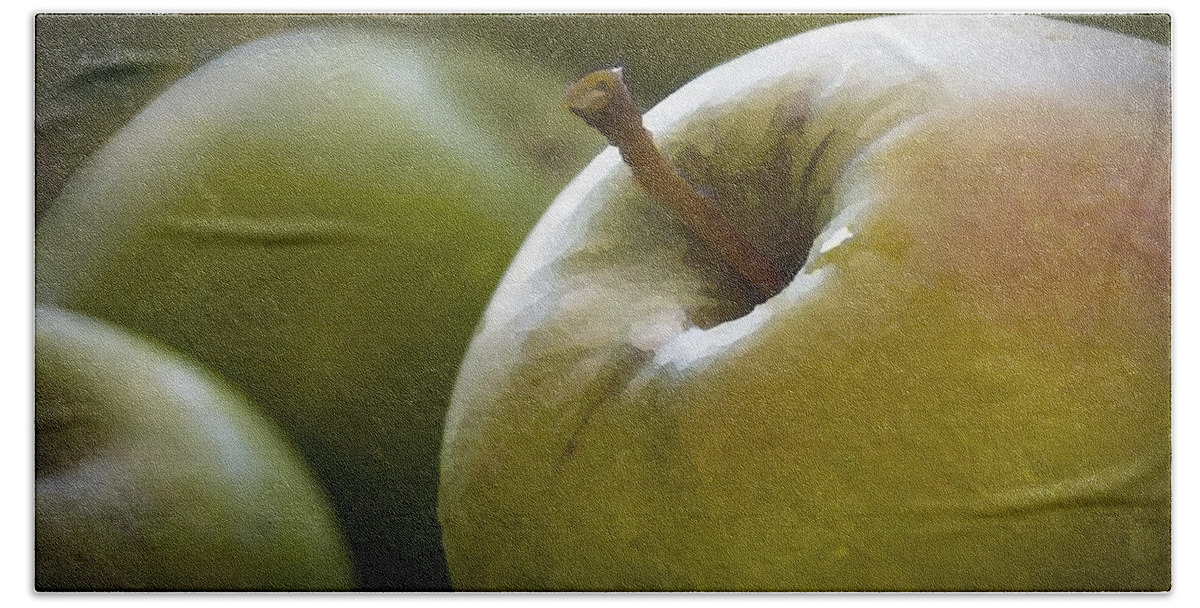 Fruit Bath Towel featuring the photograph Just Picked by Sharon Foster