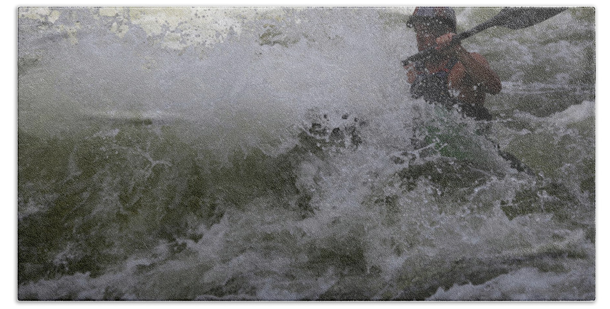 Kayak Bath Towel featuring the photograph Kayaking Magic by John Meader