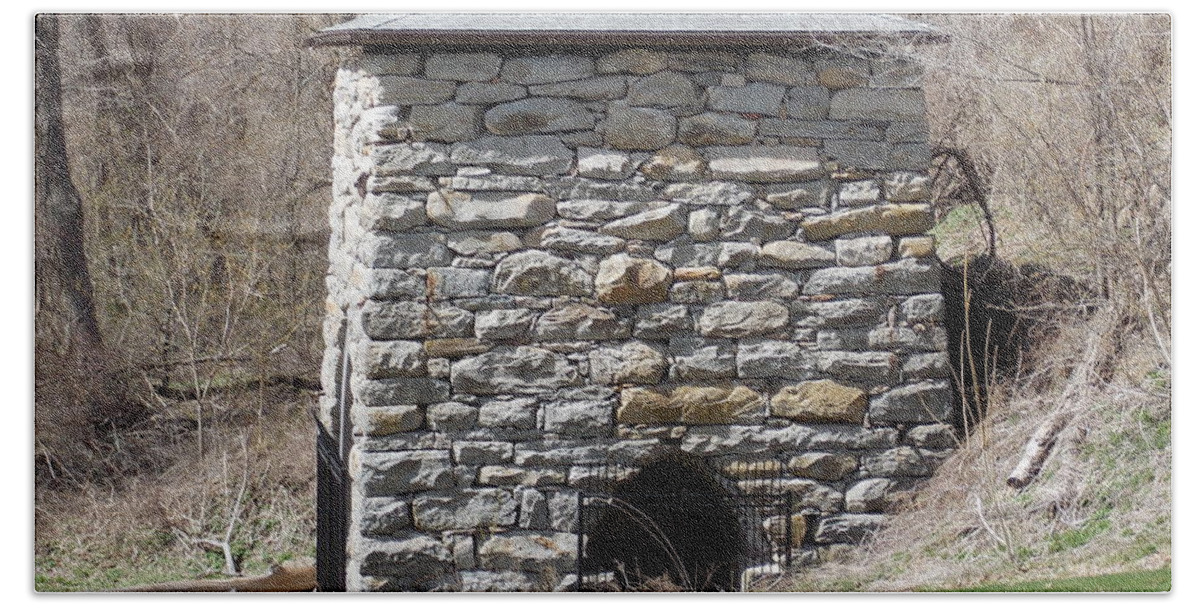 Kent Bath Towel featuring the photograph Kent Iron Furnace by Catherine Gagne