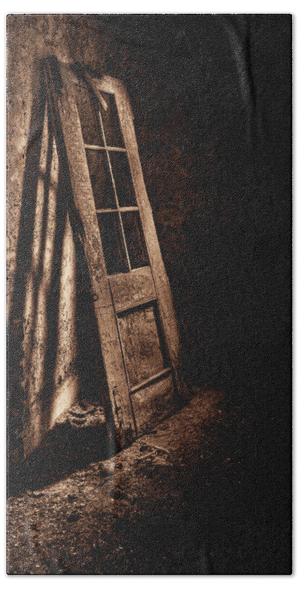 Door Hand Towel featuring the photograph Knockin' At The Wrong Door by Evelina Kremsdorf