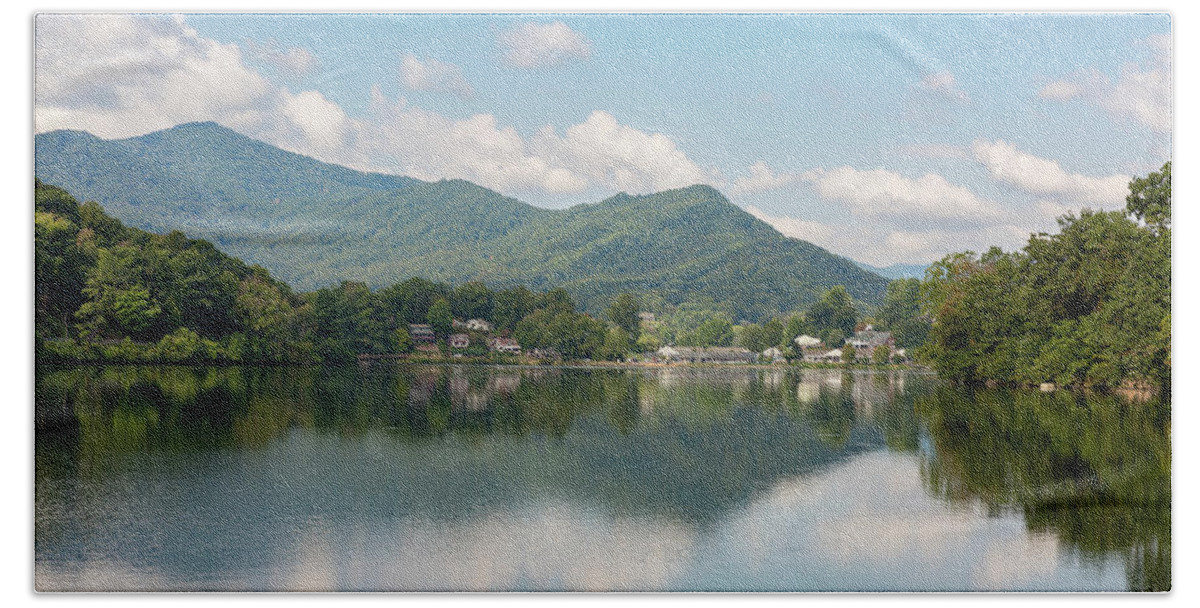 Reflections Hand Towel featuring the photograph Lake Junaluska #1 - September 9 2016 by D K Wall