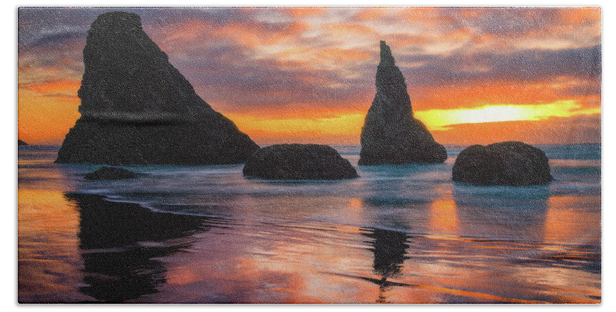 Bandon Hand Towel featuring the photograph Late Night Cloud Dance by Darren White