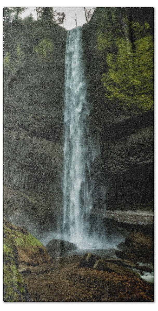 Latourell Falls Bath Towel featuring the photograph Latourell Falls by Belinda Greb