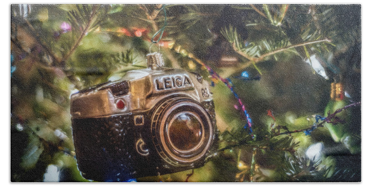 Scott Norris Photography. Christmas Tree Hand Towel featuring the photograph Leica Christmas by Scott Norris