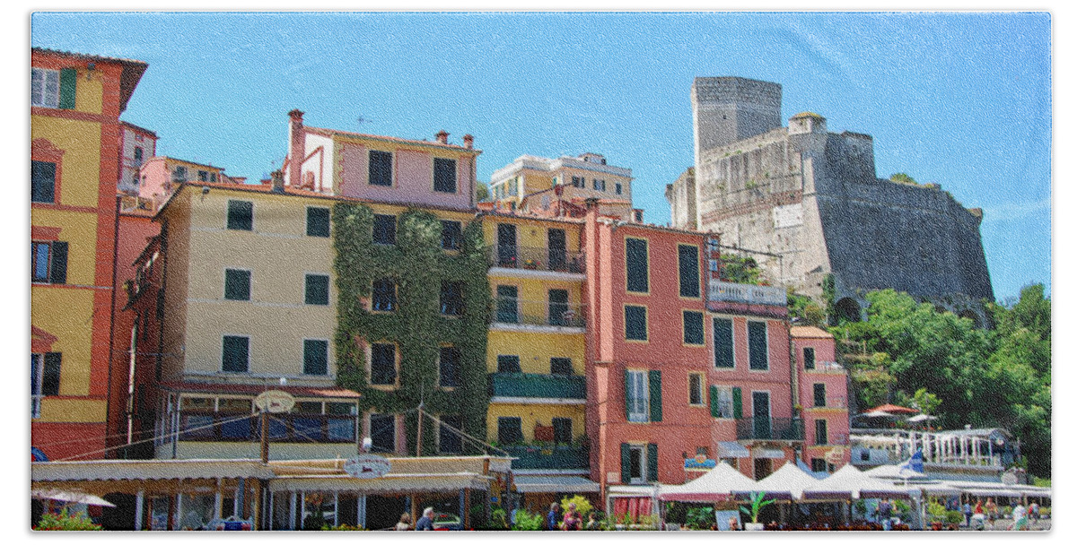 Lerici Hand Towel featuring the photograph Lerici by Fabio Caironi