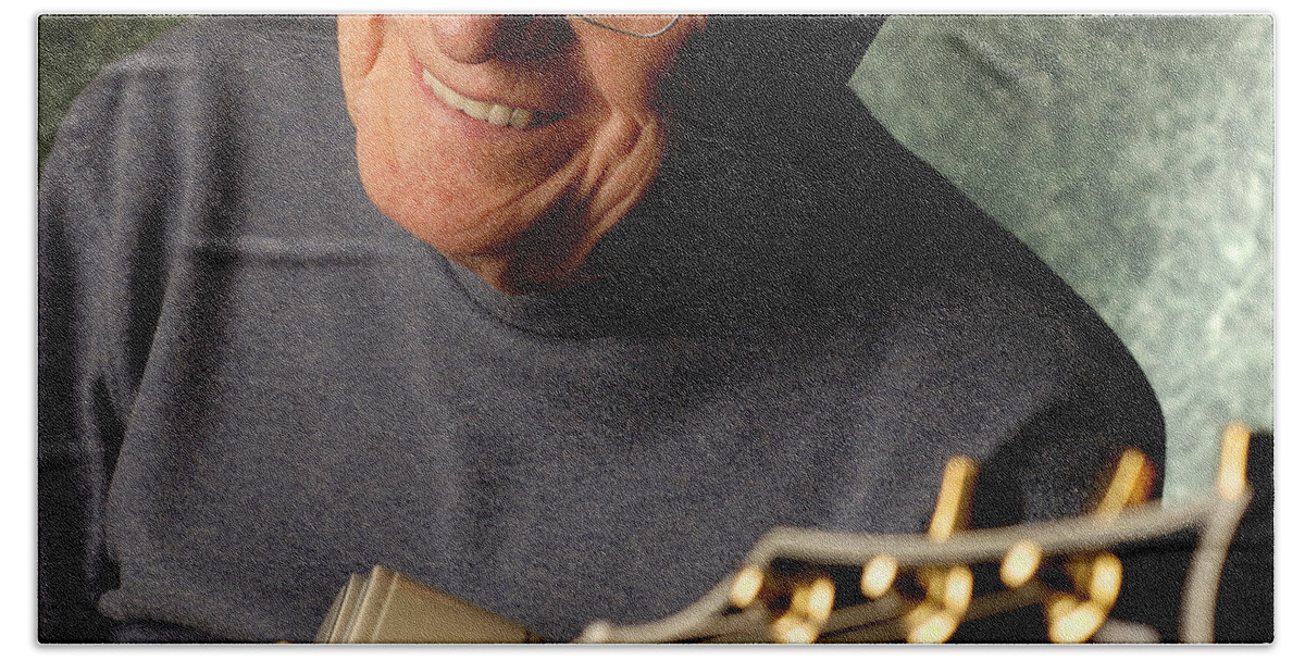 Les Paul Hand Towel featuring the photograph Les Paul with his white Gibson Les Paul custom guitar by Gene Martin by David Smith