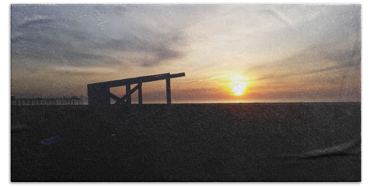 Lifeguard Stand Bath Towel featuring the photograph Lifeguard Stand and Sunrise by Robert Banach