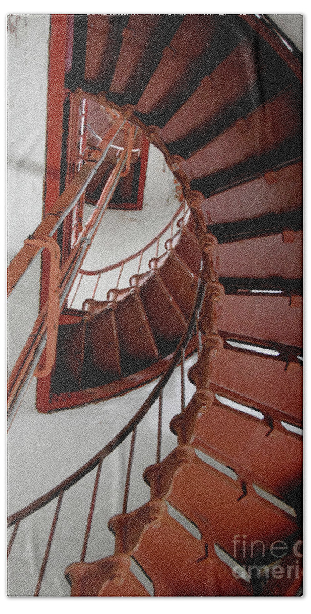Spiral-winding Staircase Bath Towel featuring the photograph Lighthouse Spiral Stairwell by Scott Cameron