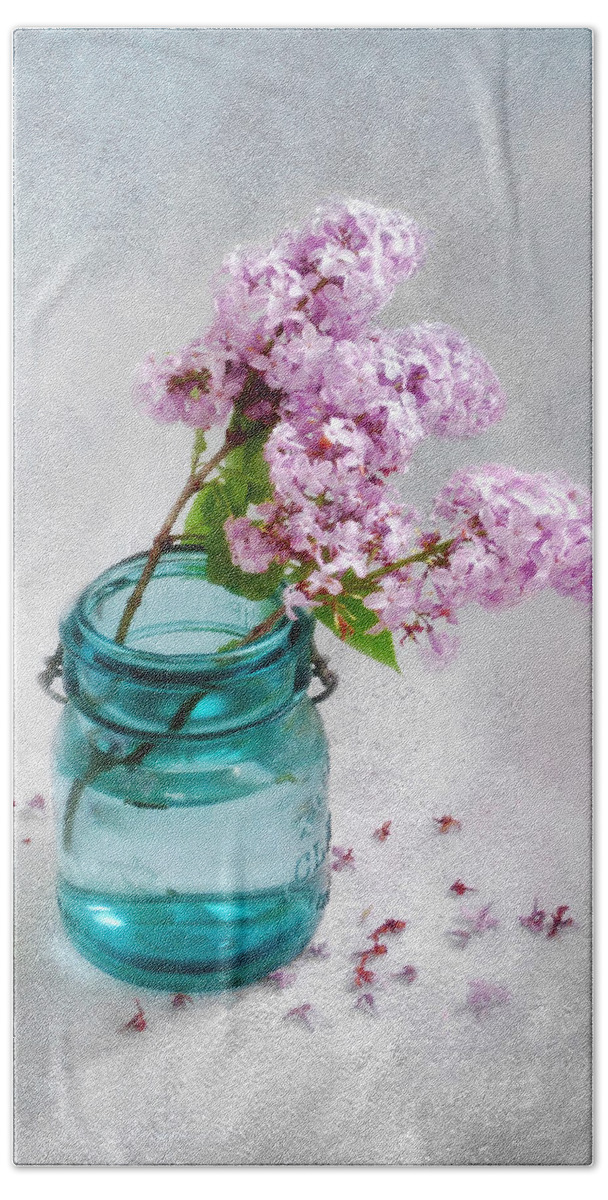 Lilacs Bath Towel featuring the photograph Lilacs in a Glass Jar Still Life by Louise Kumpf