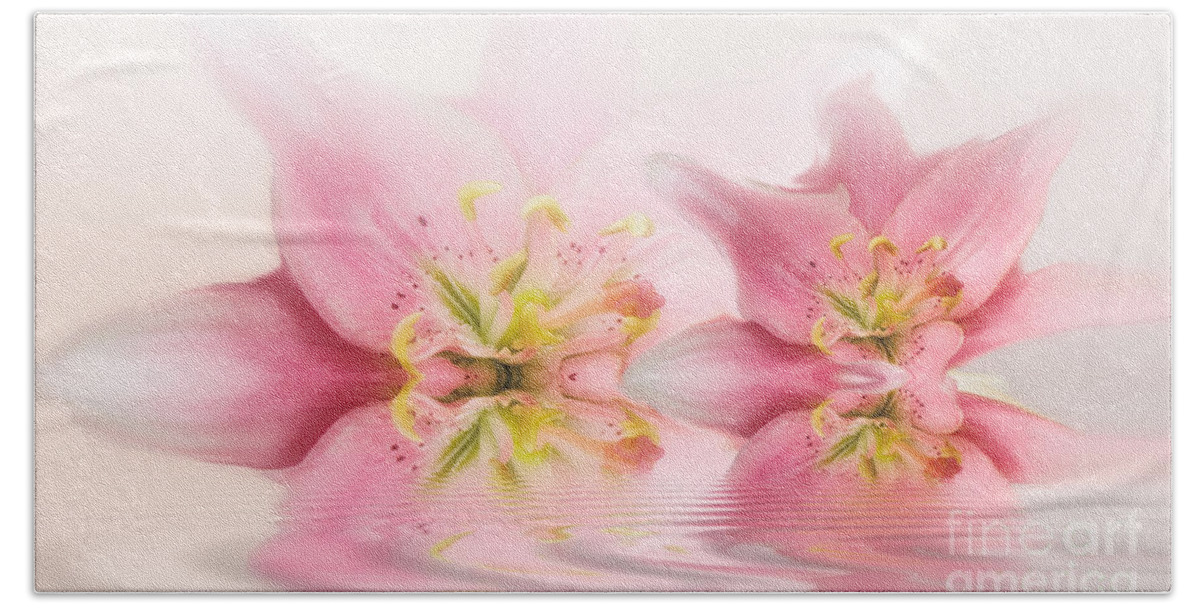 Lilies Hand Towel featuring the photograph Lilies by Patti Schulze