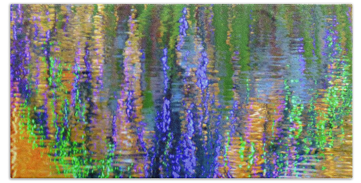 Reflection Hand Towel featuring the photograph Living Color Reflection by Jean Wright