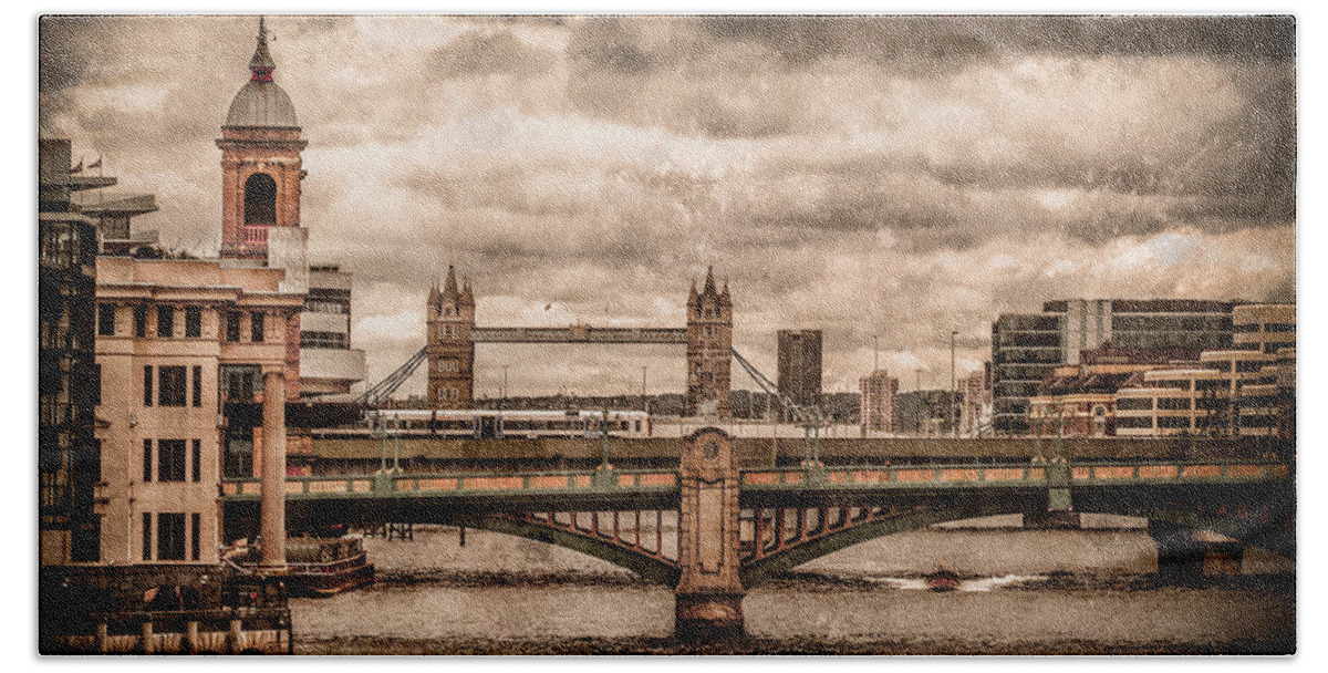 England Hand Towel featuring the photograph London, England - London Bridges by Mark Forte
